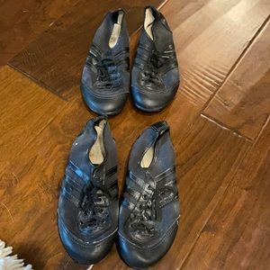 Black Instep Cougar Shoes